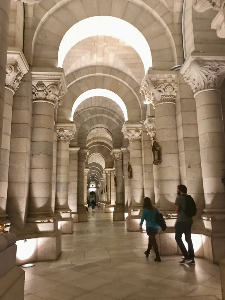 interior of the Madrid cathedral