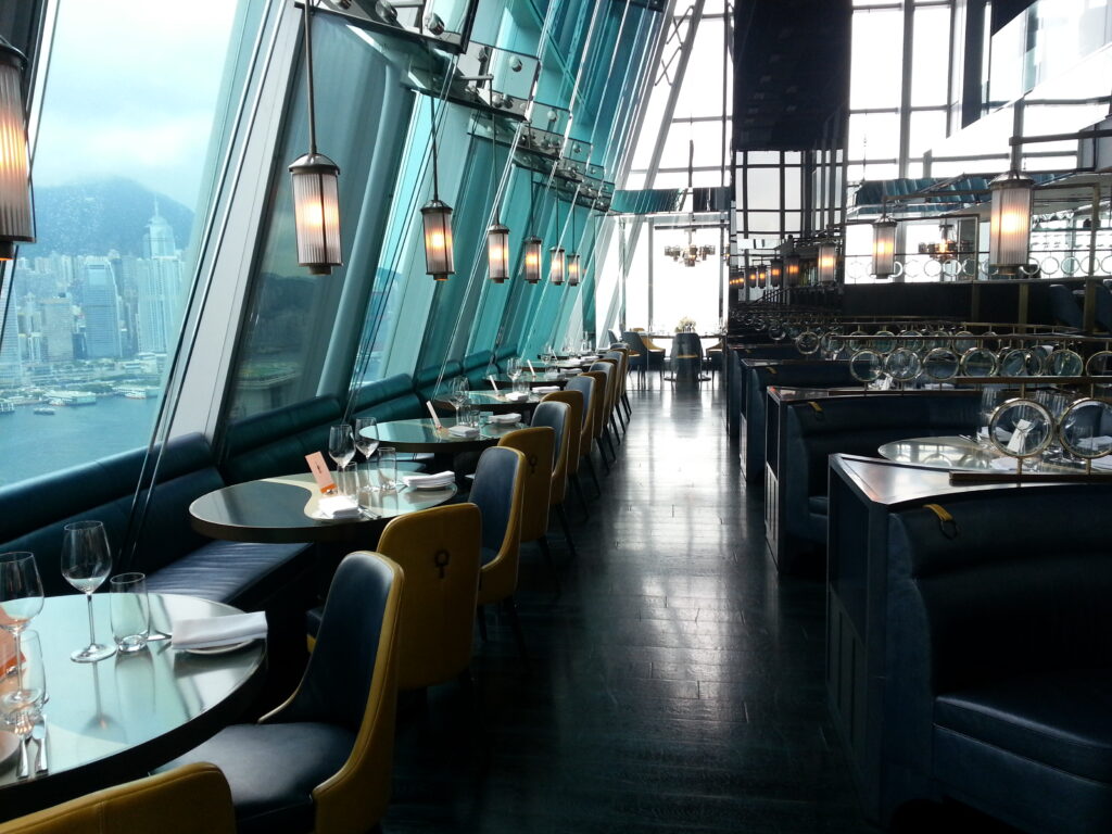 Floor-to-ceiling windows frame an uninterrupted view of Hong Kong Island’s glittering skyscrapers, making it a perfect spot to watch the nightly Symphony of Lights show. Aqua restaurant is one of Hong Kong’s most iconic dining destinations, offering a luxurious experience with some of the best panoramic views of the Victoria Harbour skyline.